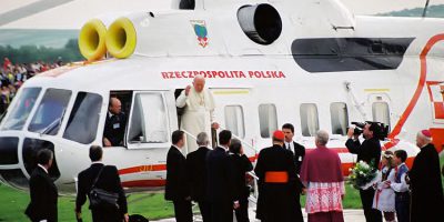 Papież Jan Paweł II lotnisko Targowiska, lądowanie