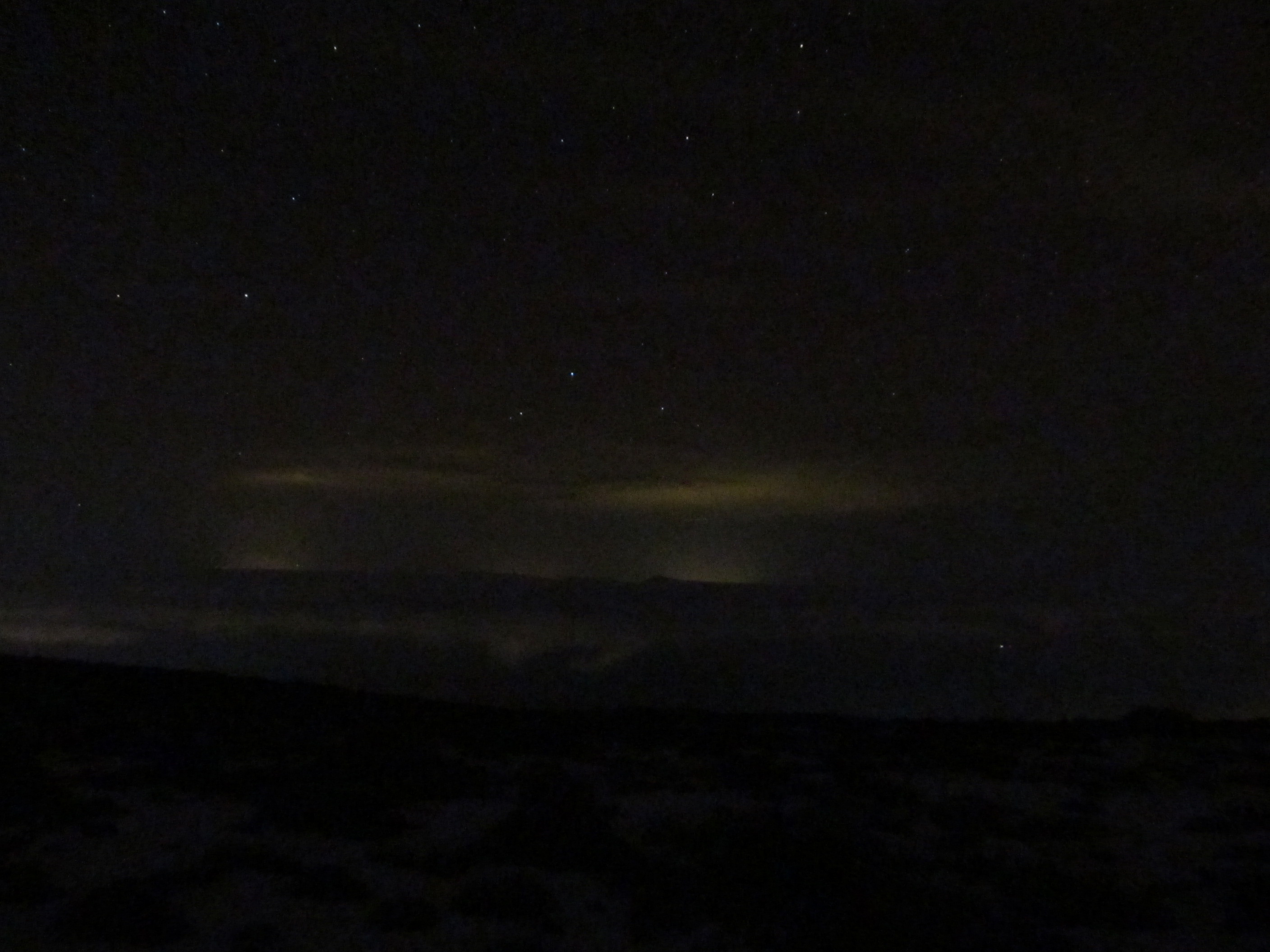 Gran Canaria cloudiness and light pollution seen from Tenerife