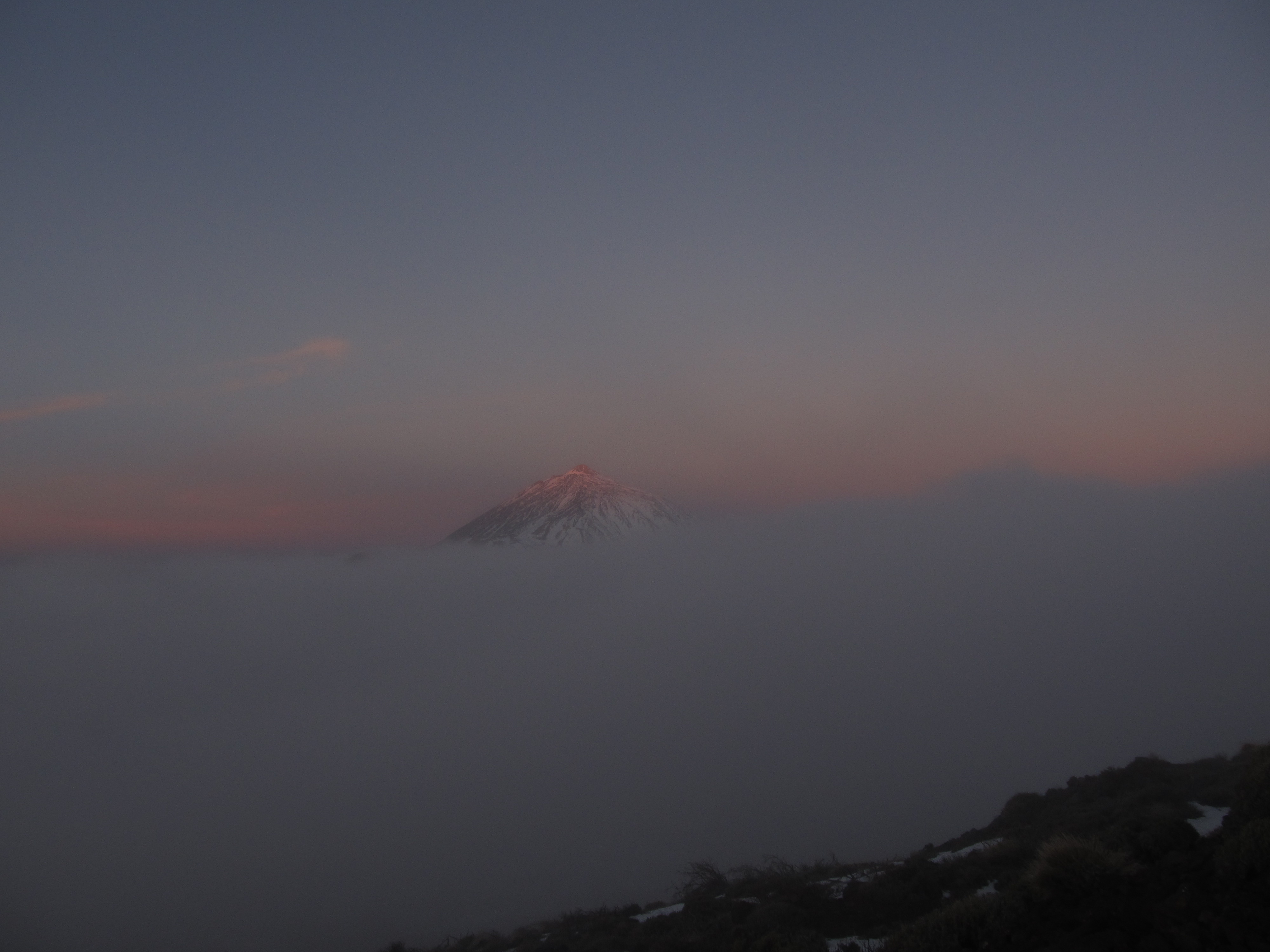 Sunrise at the top of the Teide