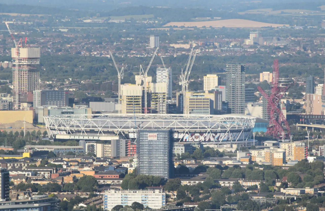 Olympics stadium with arcelor Mittal Orbit seen from The Shard