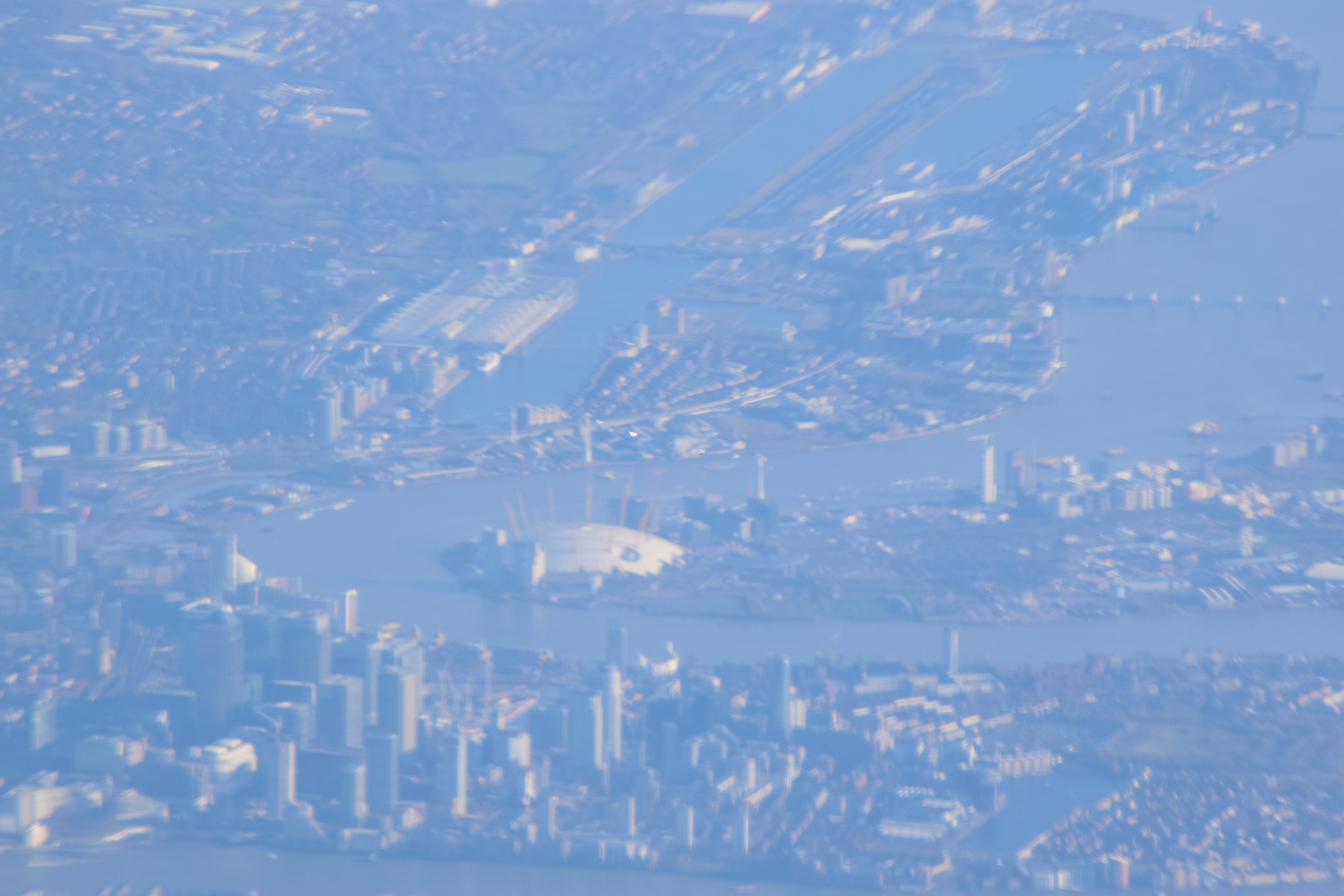 Greater London seen from the plane Ryanair TLS - STN flight