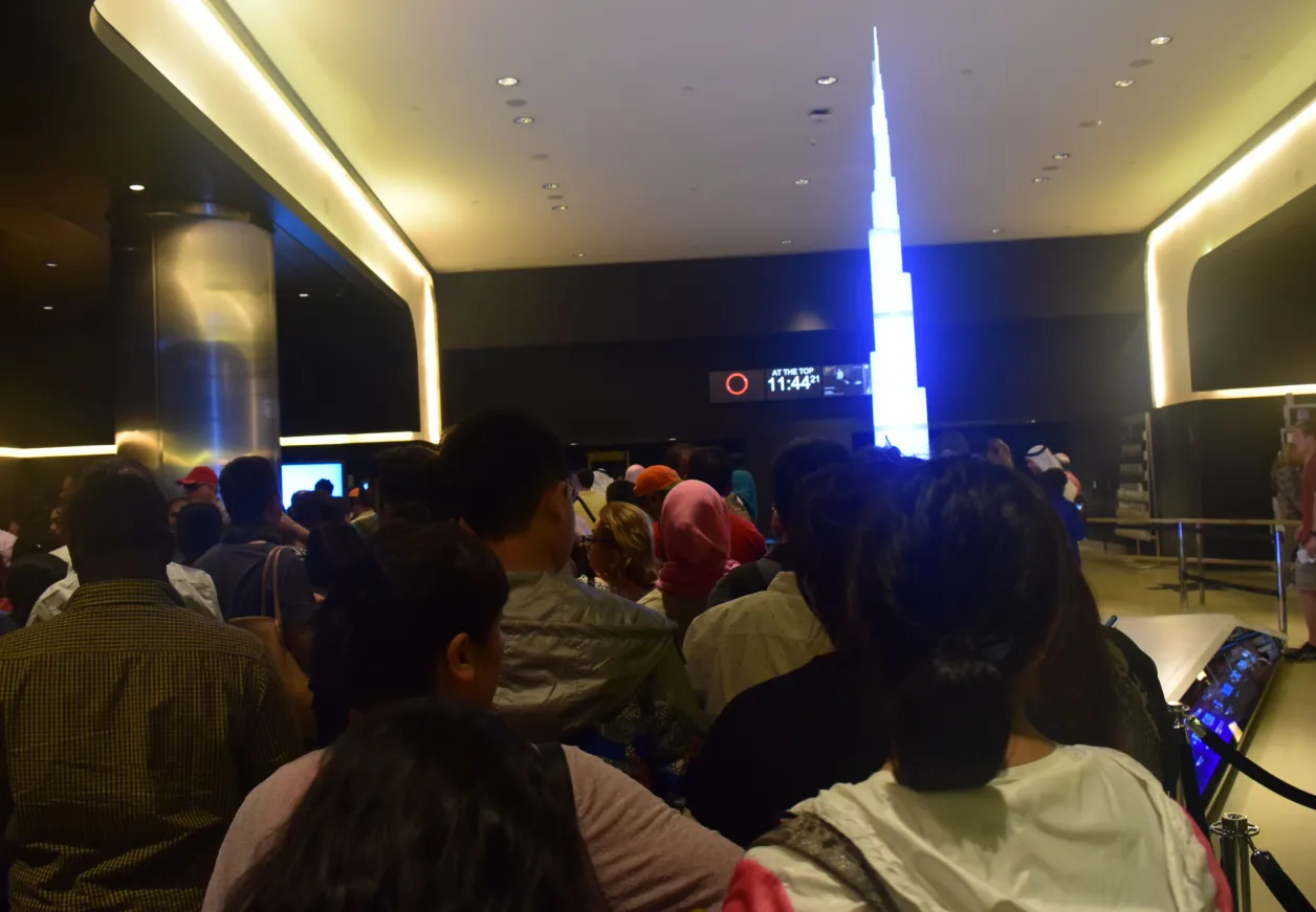 Burj Khalifa queue