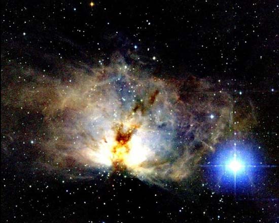 Alnitak and Flame Nebula Wikimedia