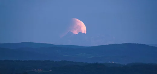 Partial lunar eclipse 2022 Zimna Woda