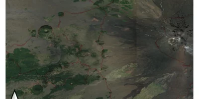 QGIS displaying tourist trails on satellite imagery