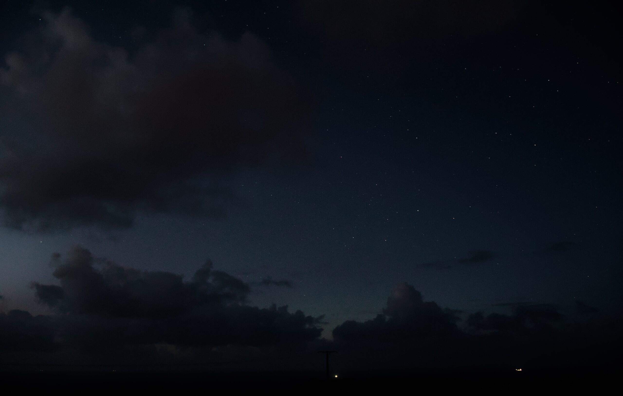 Solar eclipse below the horizon April 8, 2024 reddish band2